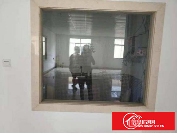 横岗大运地铁站50米原房东无公摊出租600平