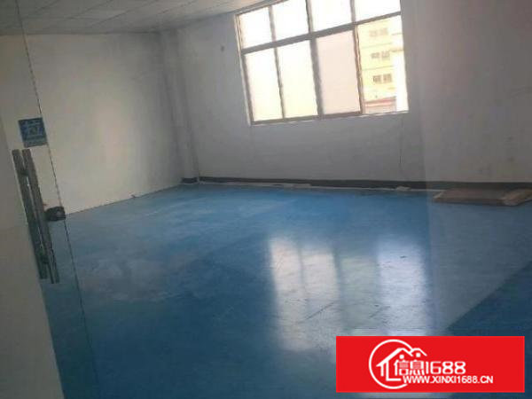 向东带现成装修楼上700平方招租