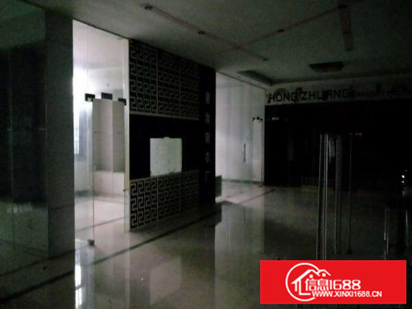 房东自用厂房分租3楼2300平方，高度5米，可做各行也