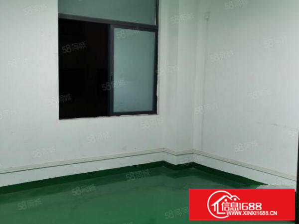 凤岗华兴工业园区新出楼上800平现成水电装修超大空地厂房出租