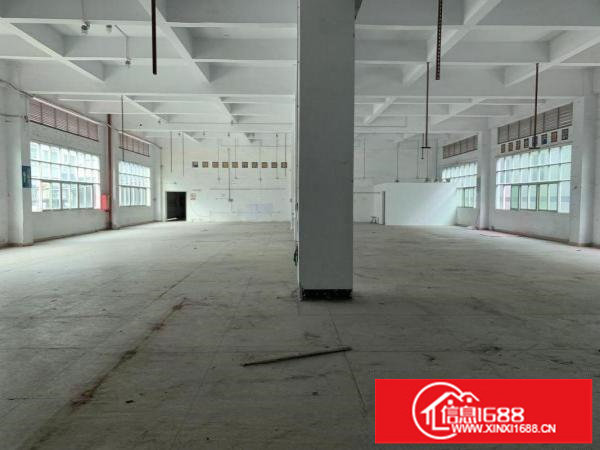 横岗地铁站新出一二楼厂房各1200平，带装修可分租