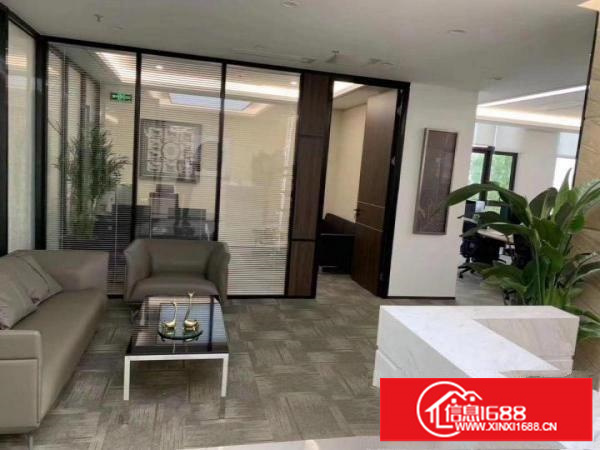 布吉坂田地铁口精装修办公室招租200平方水电齐全免转让费