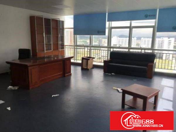 龙岗龙西社区三楼带装修1500平整层厂房招租（可分租）