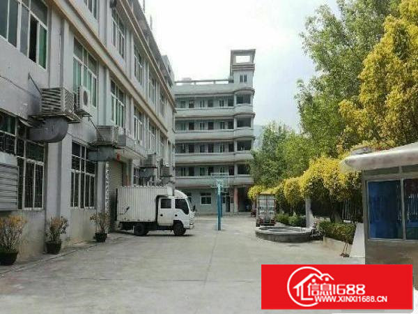 横岗新出楼上1200平米带装修厂房出租