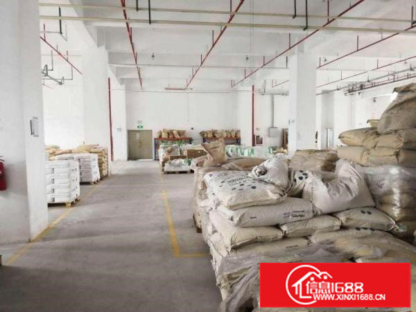 龙岗中心城宝龙工业区一楼1360平方厂房出租！可分租