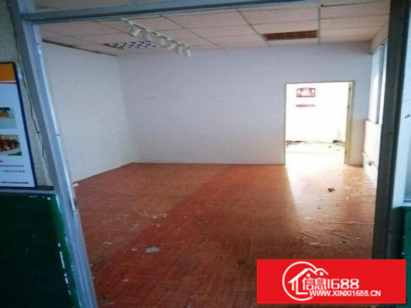 横岗四联厂房450平米