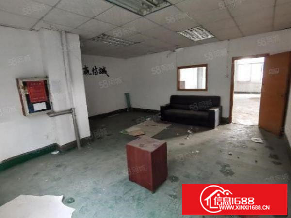 坂田上雪2楼1280平出租，19.5元平，使用率高，行业不限