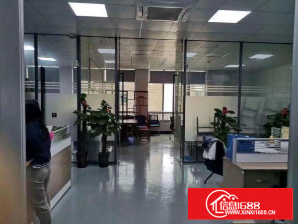 振兴围新出精装修1500平厂房两个全新货梯，可办环评