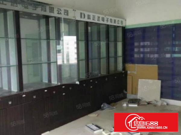 石岩塘头应人石新出楼上3200平米厂房出租带装修