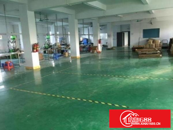 清溪新空出厂房3楼500平方，现成精装修办公室可做电池