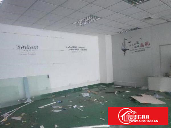 石岩宝源独立小面积厂房350平出租，带装修，租金便宜