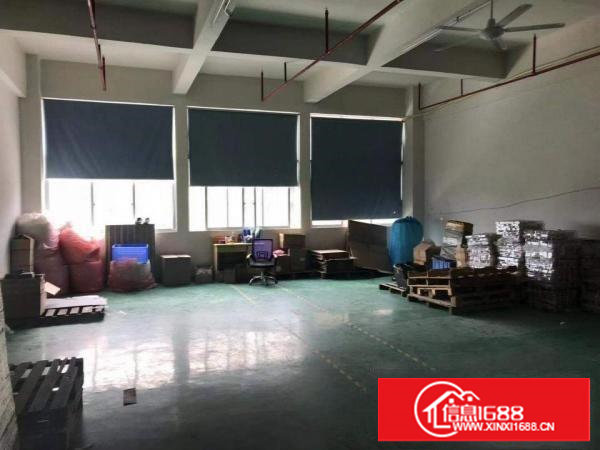 长安沙头社区，新出楼上350平带简装修，车间水电齐全