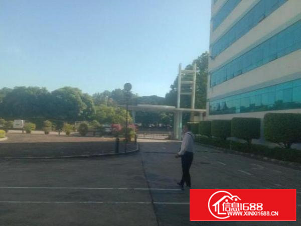 石岩新出工业园原房东厂房C栋32280平方200起大小可分租