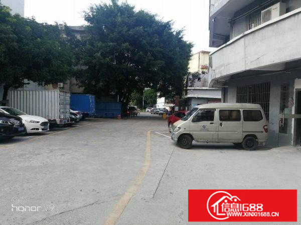 民治一楼180平米厂房出租