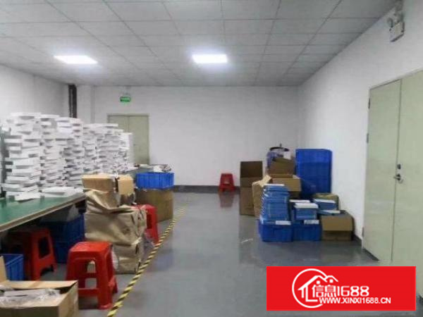 京山新出厂房楼上精装700平出租，水电齐全