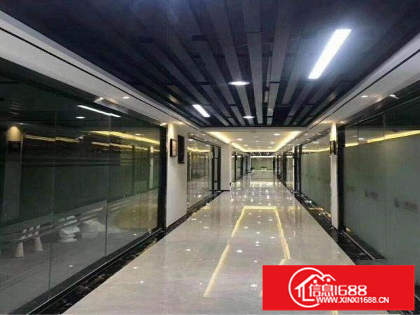 坂田杨美地铁口附近面积有1650平方米