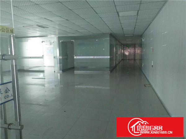 横岗永湖地铁站边大工业区楼上分租精装460平招租