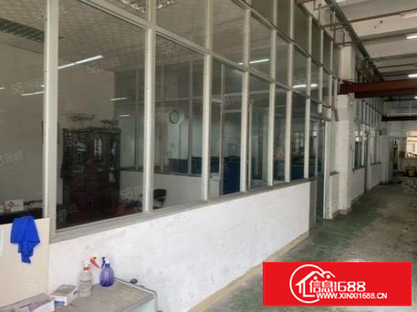 石排工业园标准一楼920方出租，租20元，水电齐全，消防喷淋