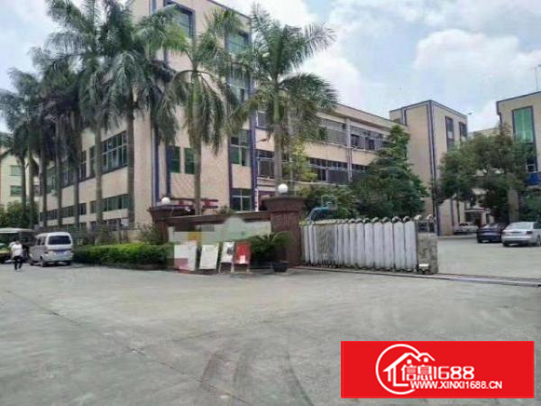 厂房出租！地址石龙镇可分租，可整租，形象好！面积大，空地大！