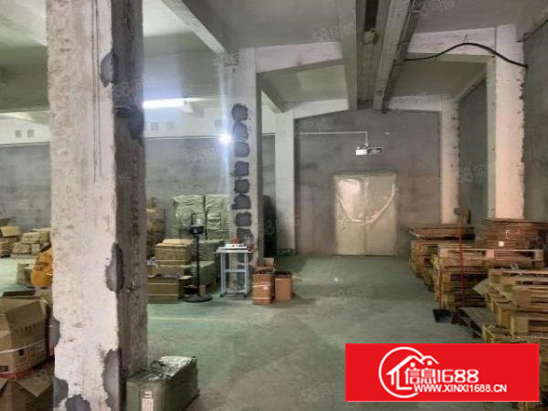 石岩汽车站附近一楼300平，实际面积出租全新地坪漆