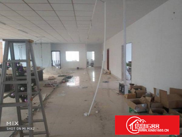 分租楼上750平方厂房低价招租