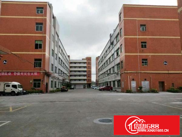 南联方兴科技园2楼分租580平米，现成装修