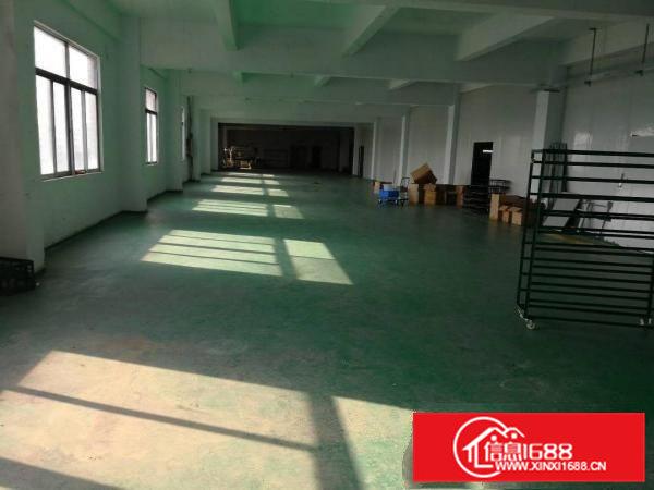 凤岗油甘埔空出带装修楼上1000平方厂房出租好谈