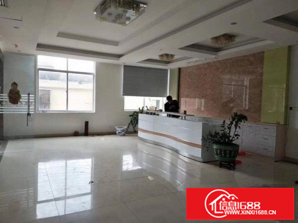 龙岗龙西工业区楼上530平厂房出租（精装修）