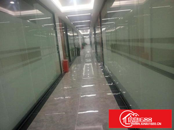 坂田新出200平米带装修厂房出租