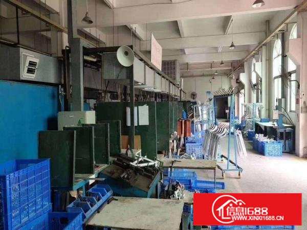 塘厦原房东带喷油环评厂房一楼900，二楼900，高度六米。