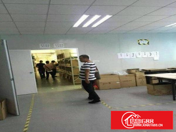 塘厦新出楼上带装修700平厂房出租，形象好易招工