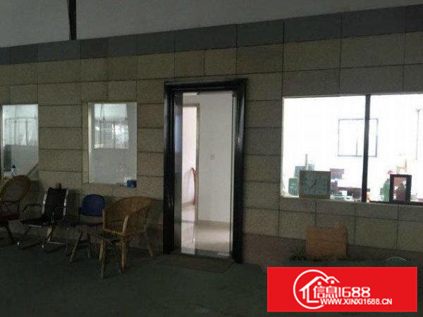 常平镇独院钢构厂房2600平方，高7米，空地大