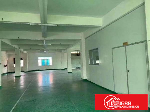 楼上，带办公室地坪漆。。