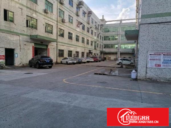 塘坑地铁站边上一楼二楼各1300平，可分租！