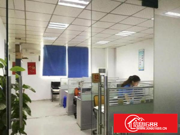 雁田新出500平方房东独院一楼厂房：消防过关免装修