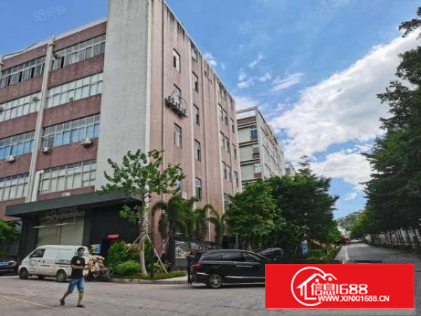 石岩水田靠龙大高速出口新出楼上整层3380平厂房招租