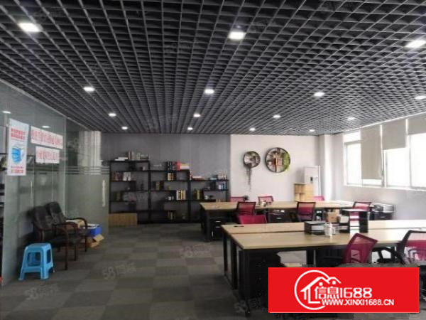 石岩北环地铁口大型园区3楼上1000平，带装修，建筑面积出租