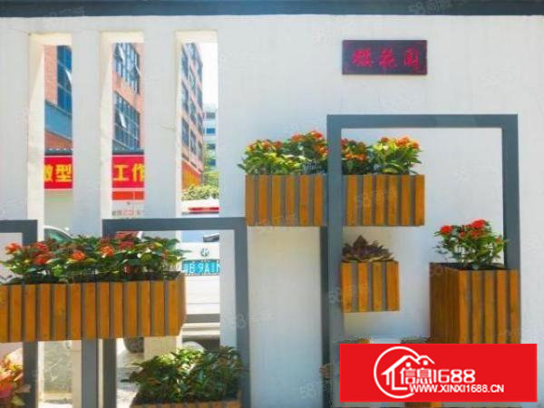 民治地铁口附近电商园带装修168平方米出租