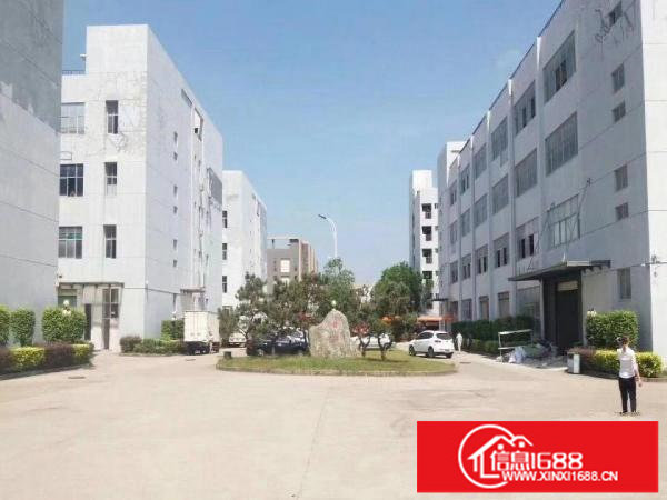 龙岗新生新出精装修标准厂房550平，水电现成，可办环评