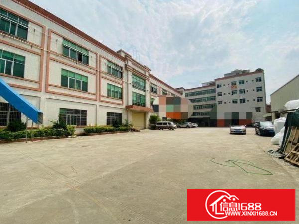 横岗大康村新出三层独门独院厂房3500平方，有红本，两部电梯