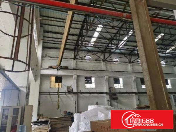 钢构厂房，13米高，两台航车，可进货柜车，