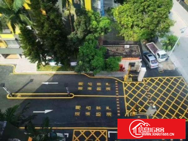 出租横岗六约一楼650平层高6米带装修适合各种展厅