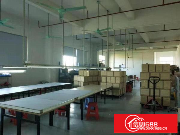 凤岗五联楼上化妆刷电子五金加工贸易厂房出租带装修