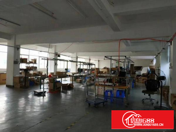 横岗荷坳主干道边楼上700平豪华装修厂房有办公室前台水电齐全