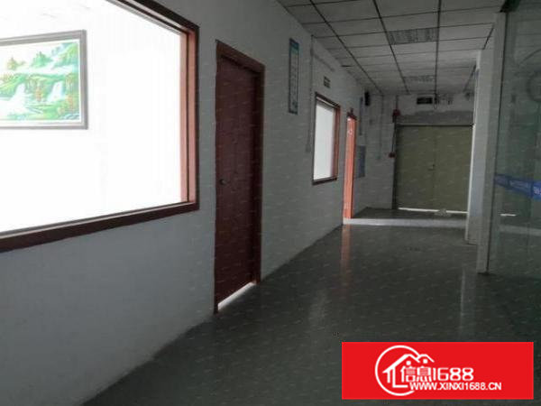 凤岗三联村带装修4楼780方厂房出租，现成水电