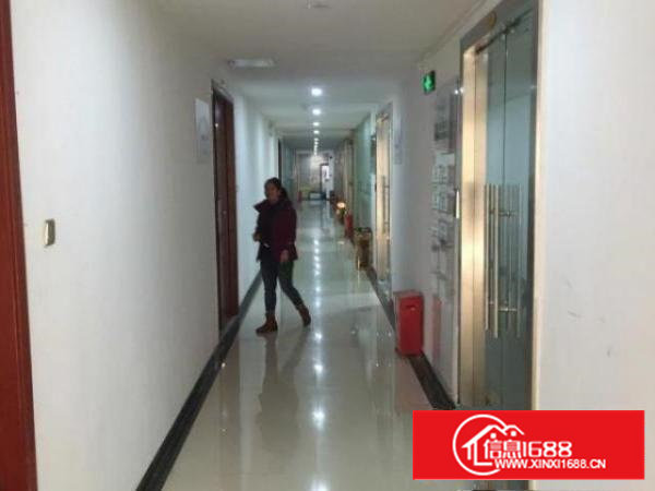 洪浪北地铁口带装修办公室100平3500元出租