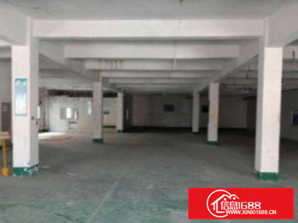 高埗该厂房位于2楼2000平。层高4.2米，自带现成办公室