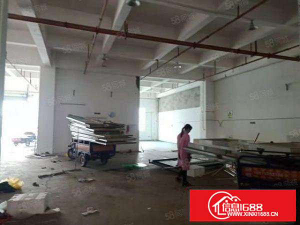 大岭山新空原房东厂房出租，一楼800平方现成办公室装修地坪漆