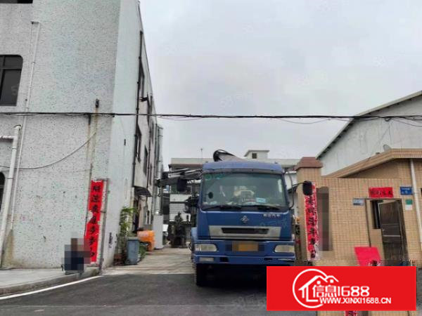 石排标准厂房三层5000方出租，现成办公室，位置佳！