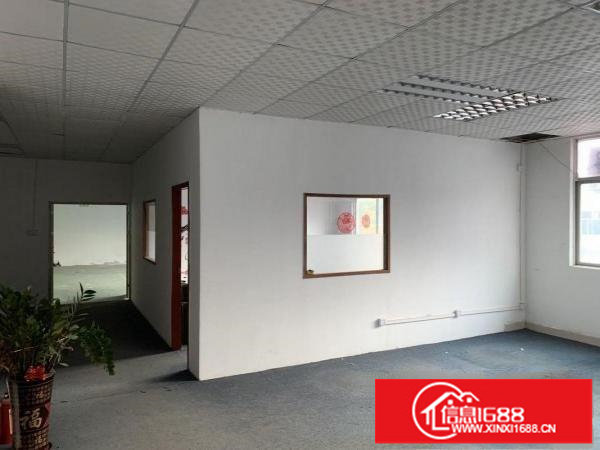 横岗地铁站300米800平方带装修厂房三楼可分租